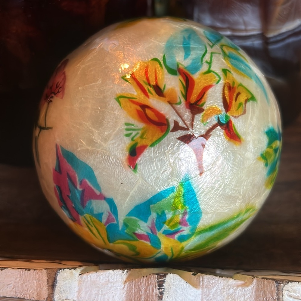 3 Decorative Bunny Flower Balls / Orbs - Picture 16 of 17